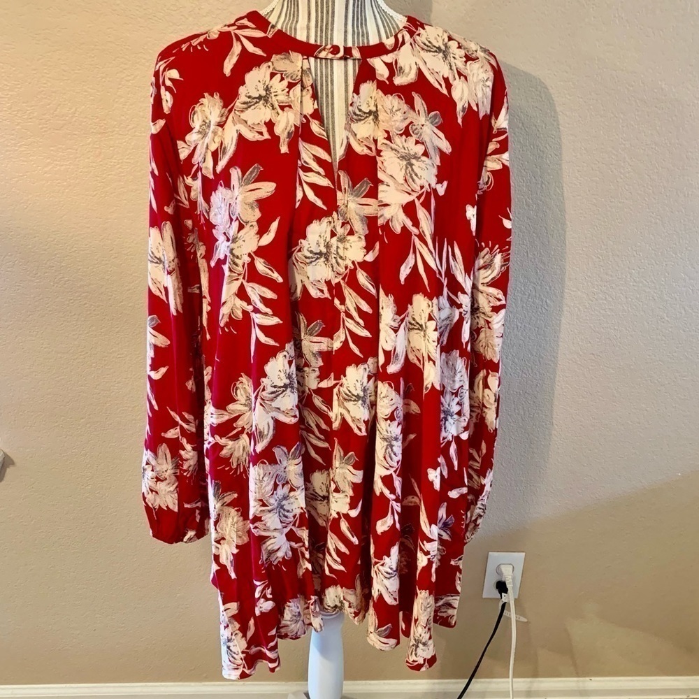 Cotton Candy Tunic Top Large Red Taupe Floral 100% Rayon Keyhole Flowy Boho